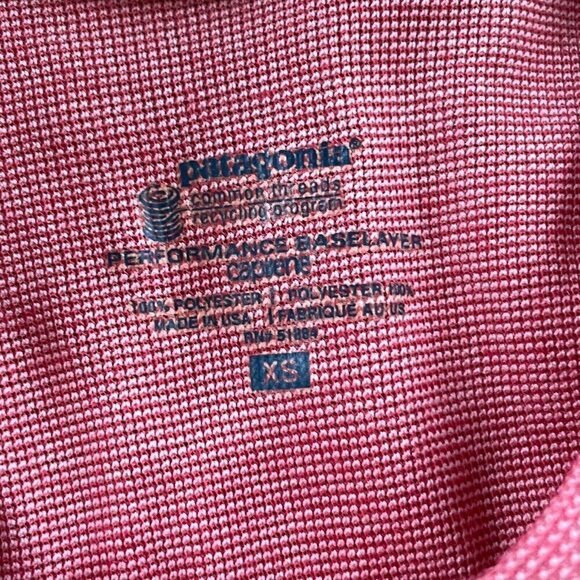 Patagonia Womens Capilene Base Layer Top XS Coral Long Sleeve V-neck Performance - Picture 8 of 8